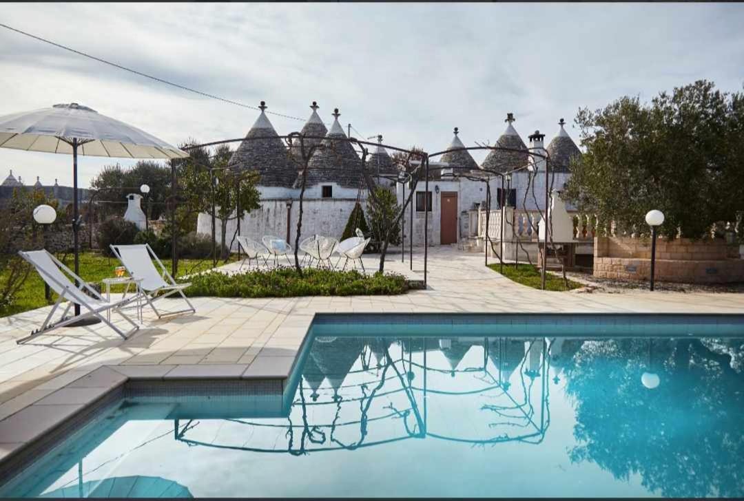 Villa Trulli Azzalema With Exclusive Pool Brindisi Esterno foto