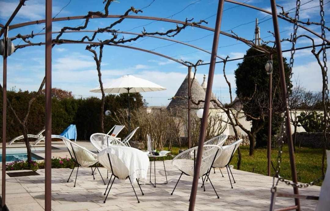 Villa Trulli Azzalema With Exclusive Pool Brindisi Esterno foto