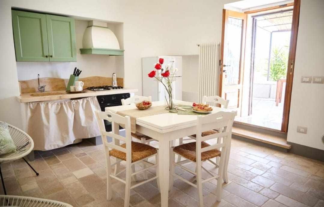 Villa Trulli Azzalema With Exclusive Pool Brindisi Esterno foto