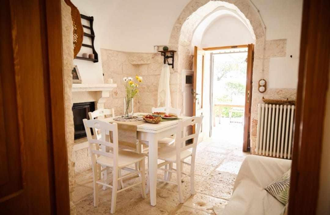 Villa Trulli Azzalema With Exclusive Pool Brindisi Esterno foto